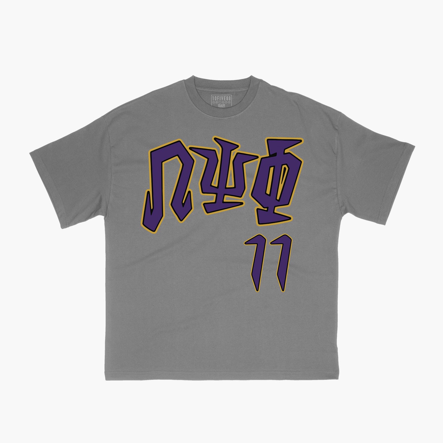 Que Strike Jersey Tee. (cement)