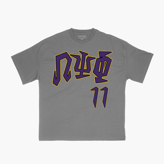 Que Strike Jersey Tee. (cement)