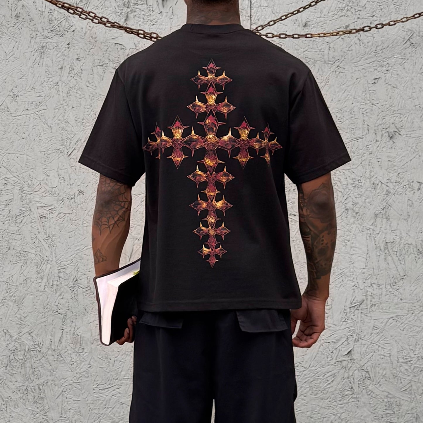 'Prayer in Pearls' Cropped Length Tee (Black)